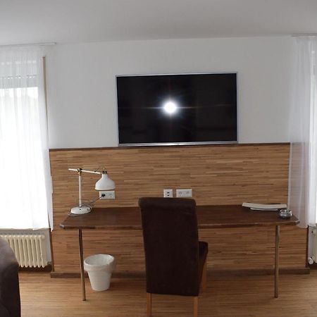 Apartments Mit Klimaanlage Am Neckarufer, Schoene Aussicht บาดฟีดริชส์ฮัลล์ ภายนอก รูปภาพ