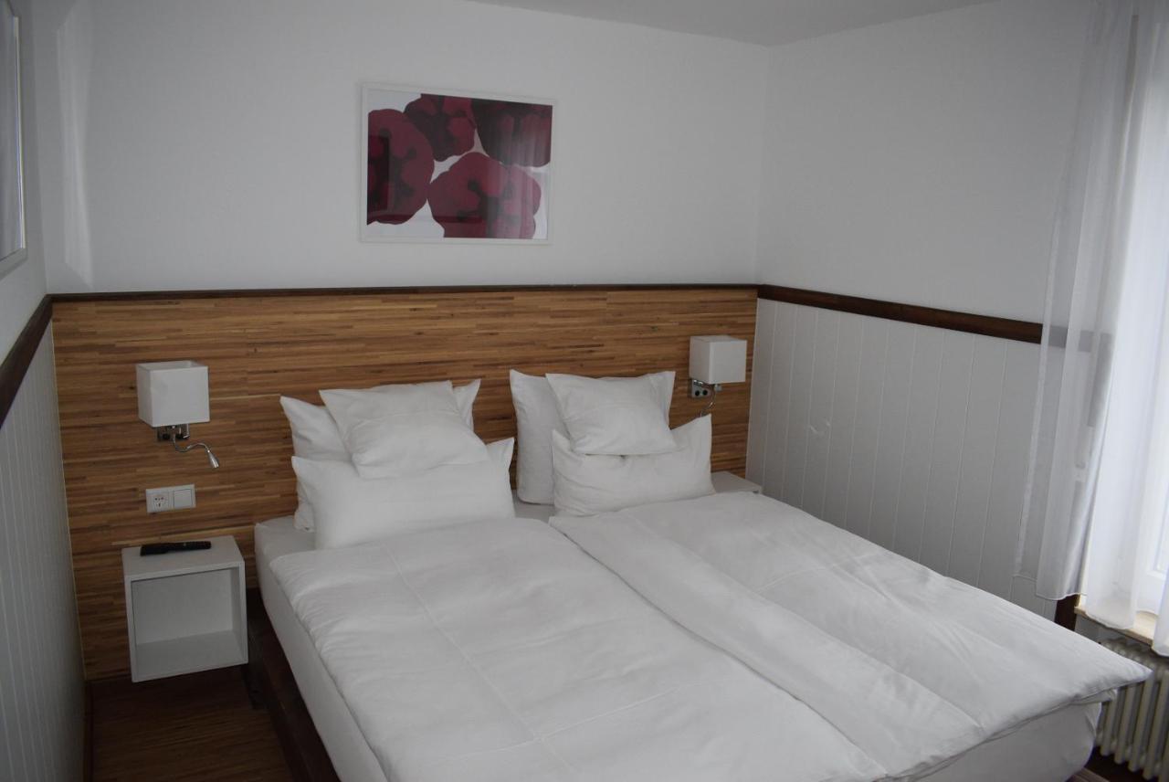Apartments Mit Klimaanlage Am Neckarufer, Schoene Aussicht บาดฟีดริชส์ฮัลล์ ภายนอก รูปภาพ
