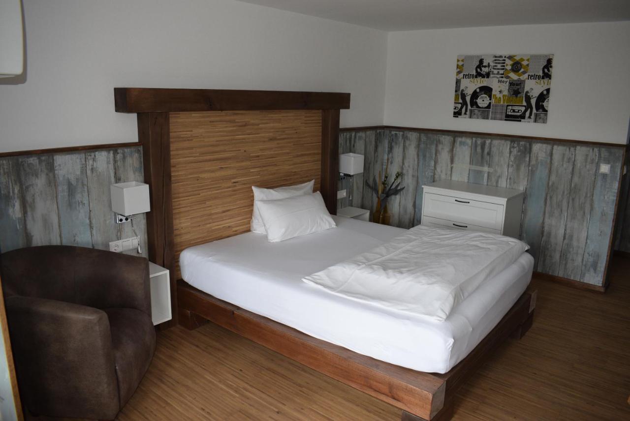 Apartments Mit Klimaanlage Am Neckarufer, Schoene Aussicht บาดฟีดริชส์ฮัลล์ ภายนอก รูปภาพ